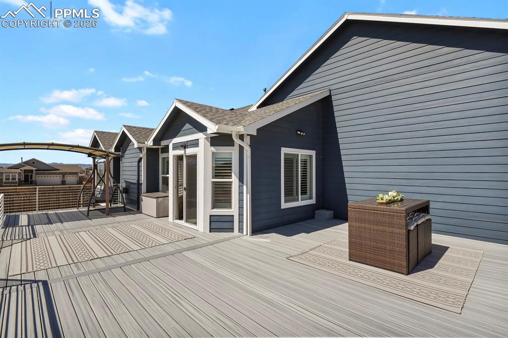 Image 41 of 49: Deck