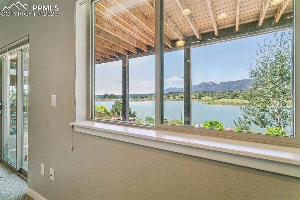 Image 37 of 50: FR: Magnificent View of the Lake and Mountains