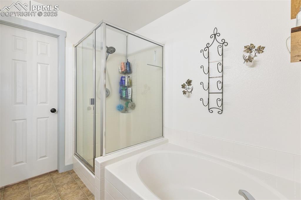 Image 15 of 32: Master Bathroom