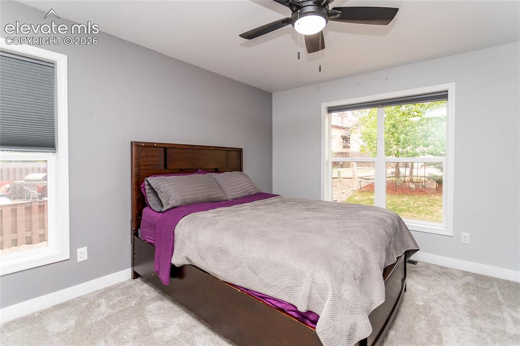 Image 16 of 45: Bedroom