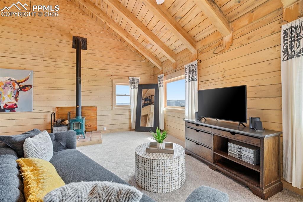 Image 19 of 50: Master Bedroom