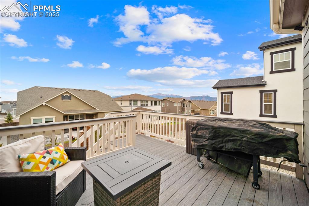 Image 20 of 48: Deck