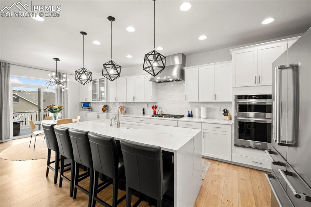 Image 8 of 48: Kitchen