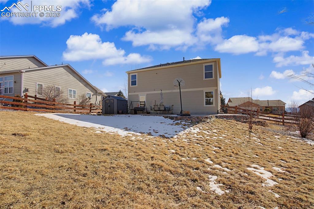 Image 31 of 31: Back of Structure