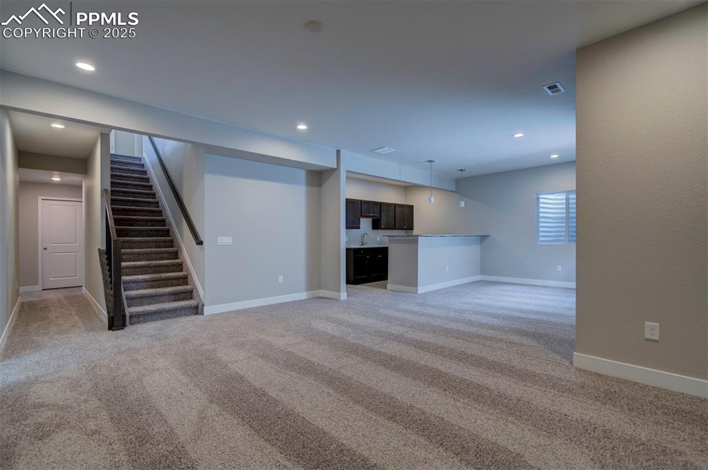 Image 31 of 43: Family Room