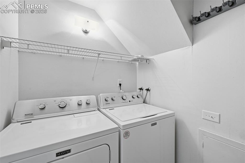 Image 26 of 36: Laundry