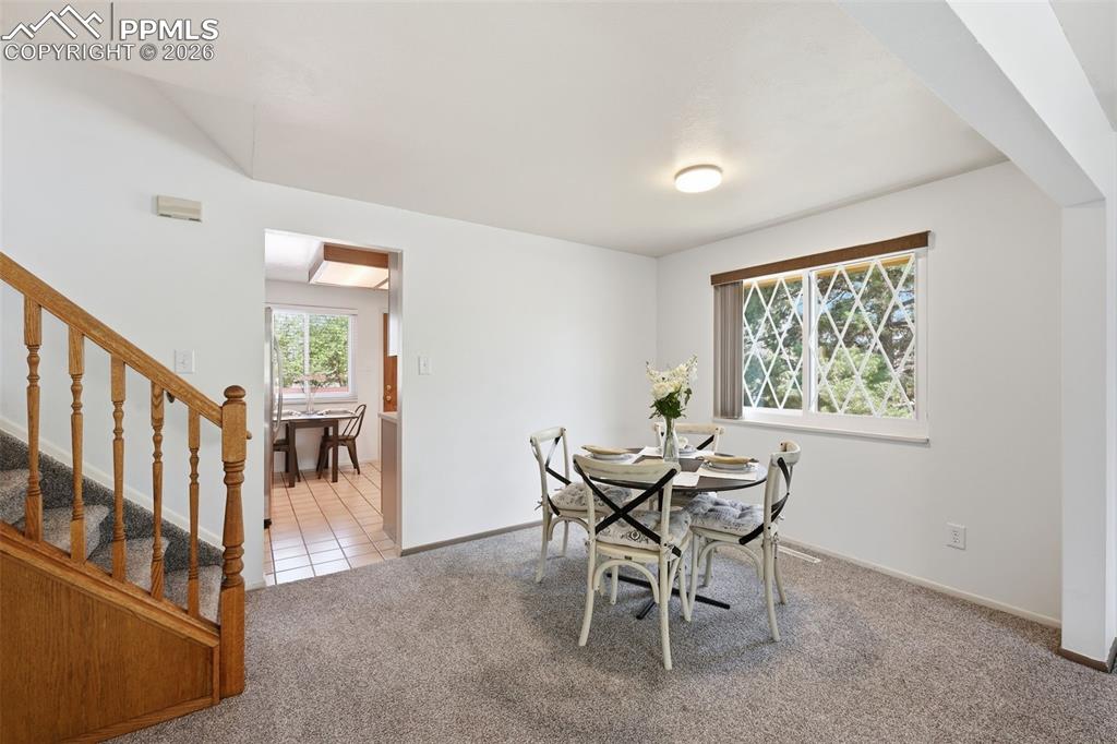 Image 6 of 36: Dining Area