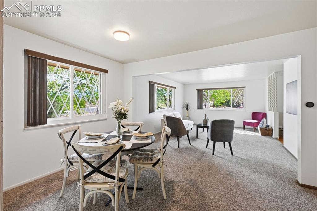 Image 8 of 36: Dining Area