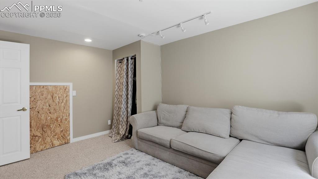 Image 34 of 44: No Description Available