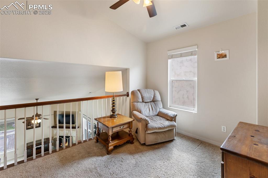 Image 17 of 27: Loft