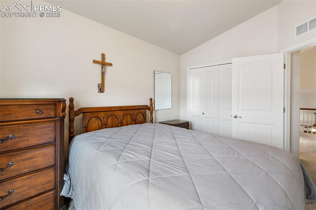 Image 20 of 27: Bedroom