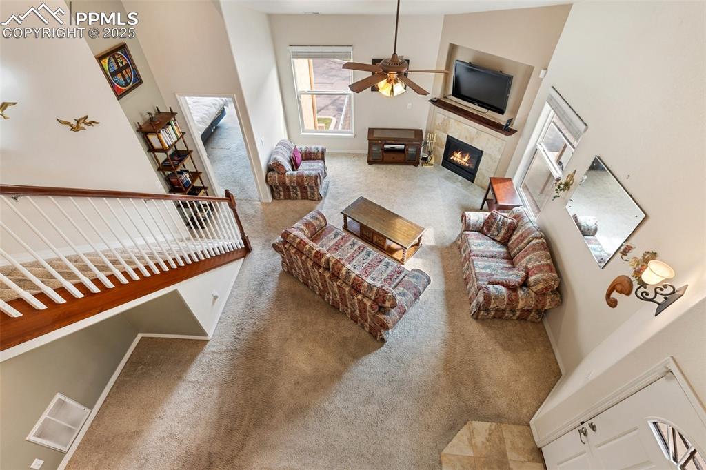 Image 6 of 27: Living Room