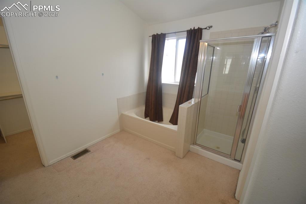 Image 33 of 48: 5 piece bath with double vanity, tub and self standing shower