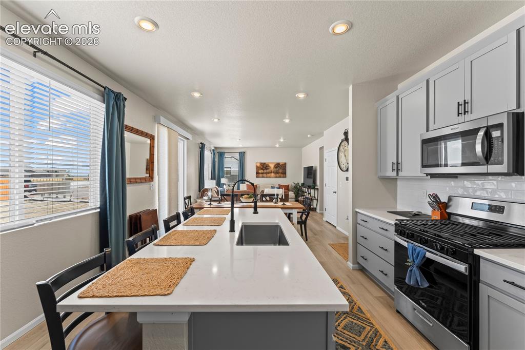 Image 13 of 35: Kitchen