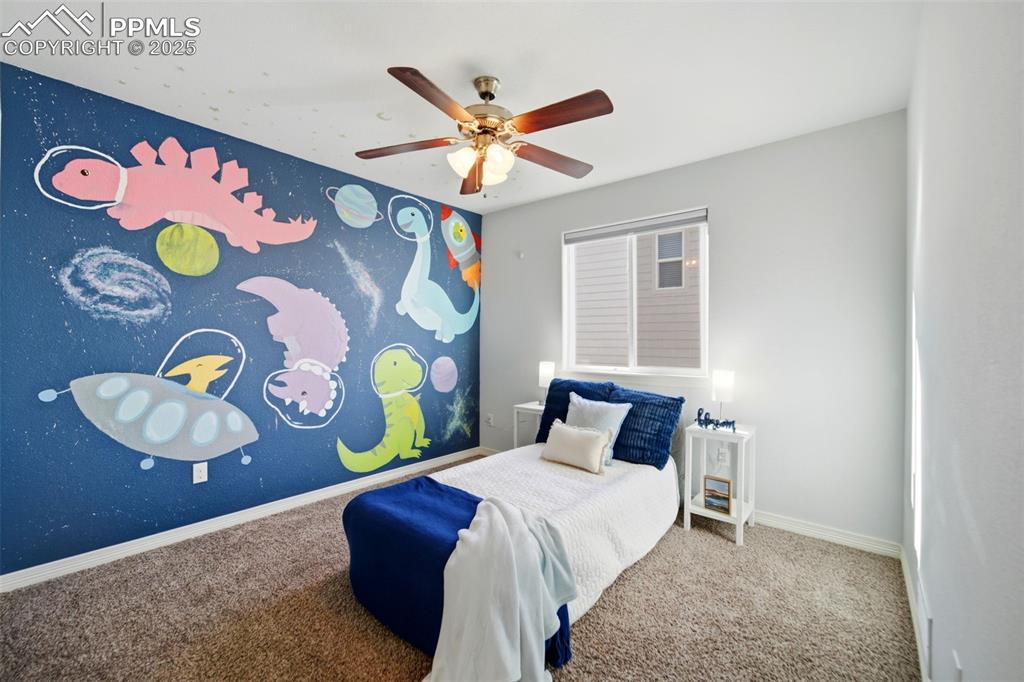 Image 19 of 38: Bedroom