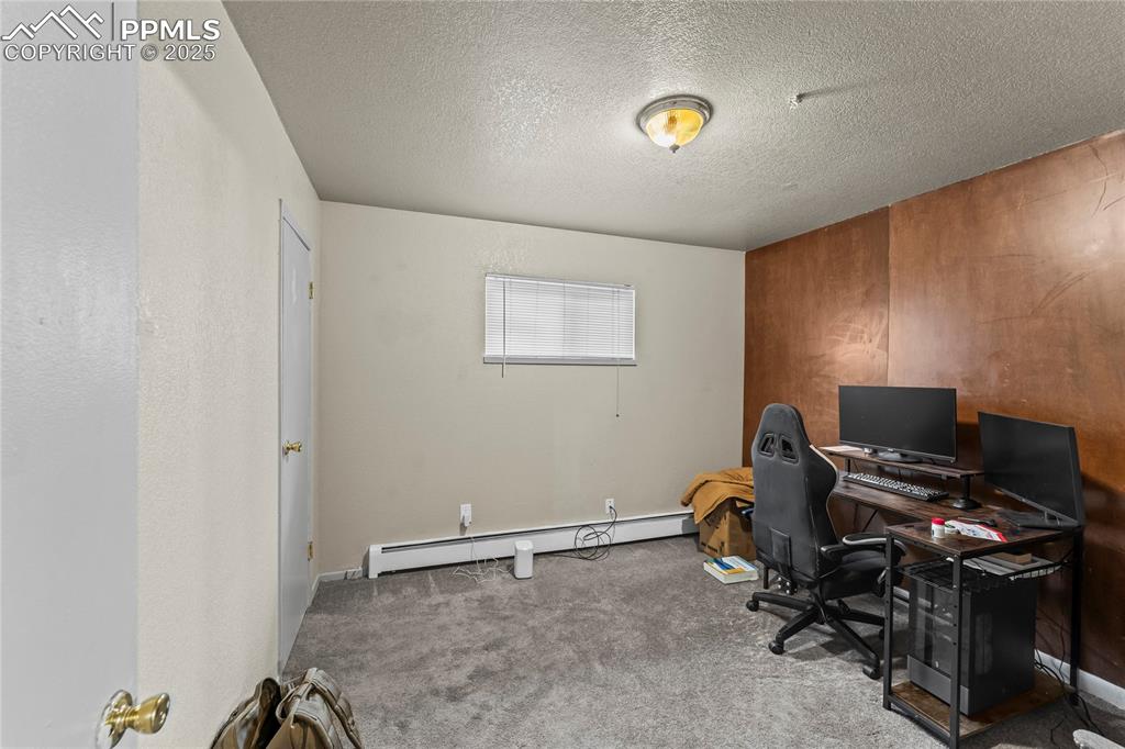 Image 10 of 28: Office