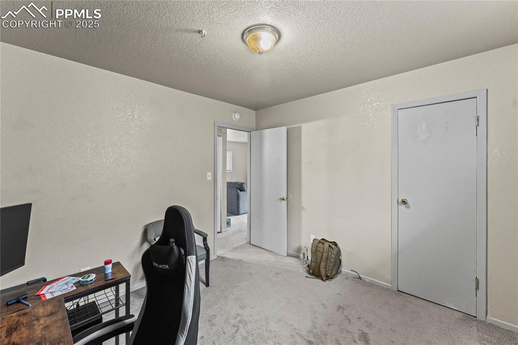 Image 11 of 28: Office