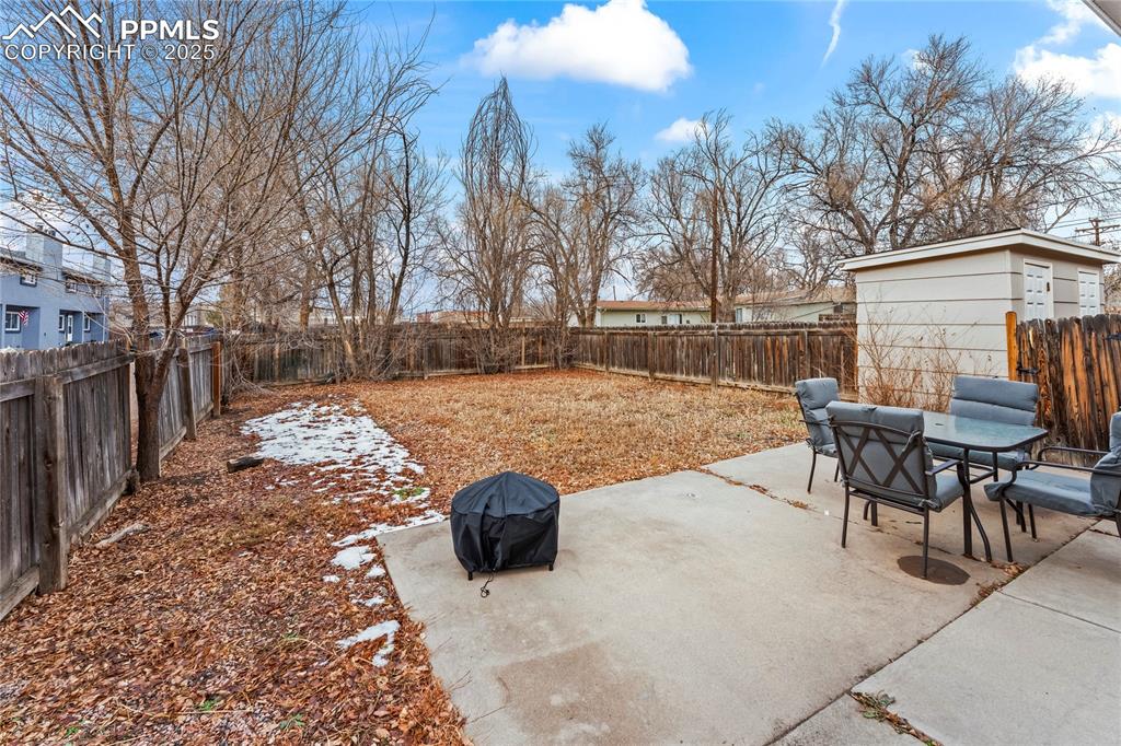 Image 15 of 28: Patio