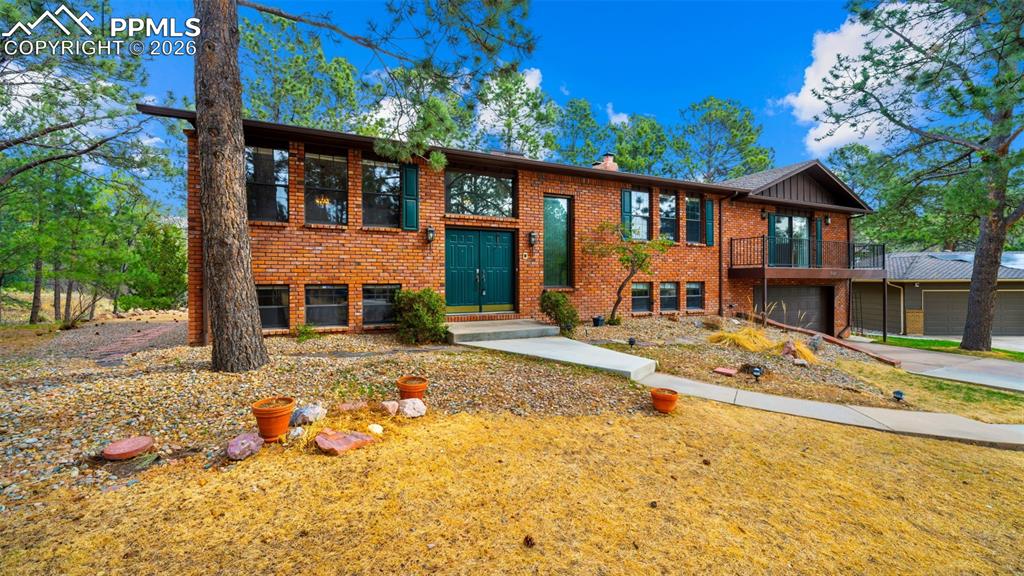 Image 3 of 47: Front of Structure