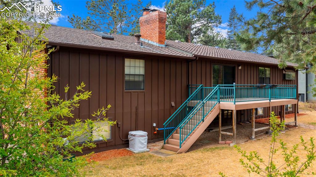 Image 33 of 47: Back of Structure