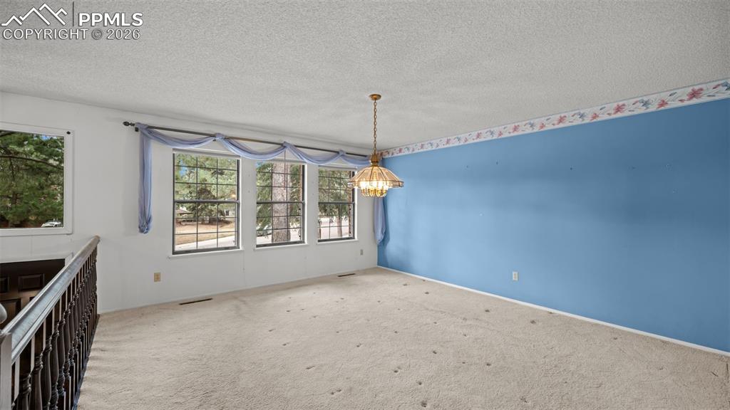 Image 6 of 47: Dining Area