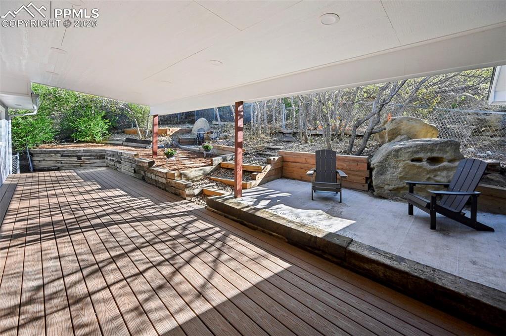 Image 35 of 50: beautifully covered deck 