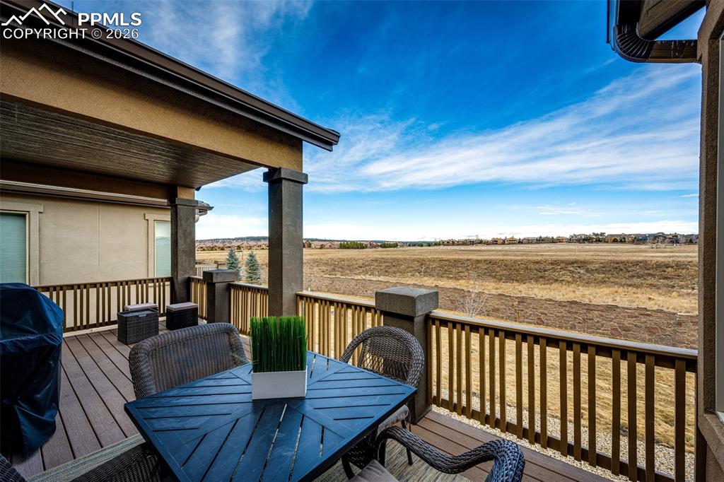 Image 43 of 45: Deck