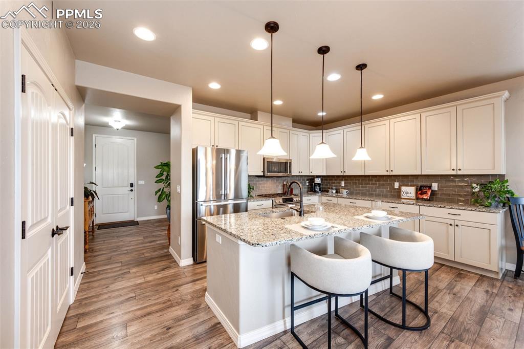 Image 7 of 45: Kitchen