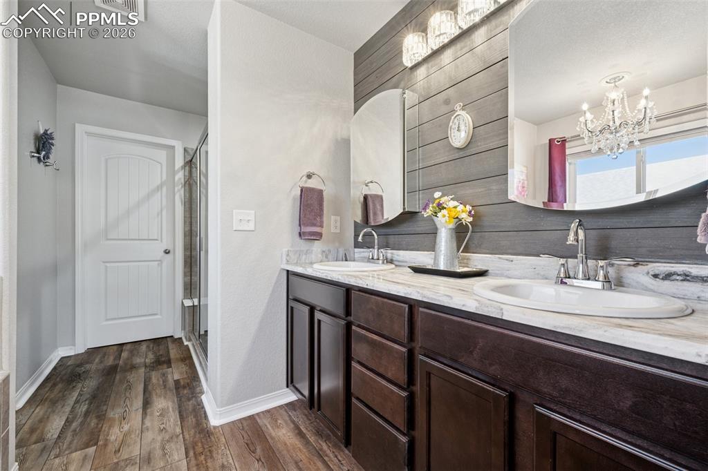 Image 21 of 50: Master Bathroom