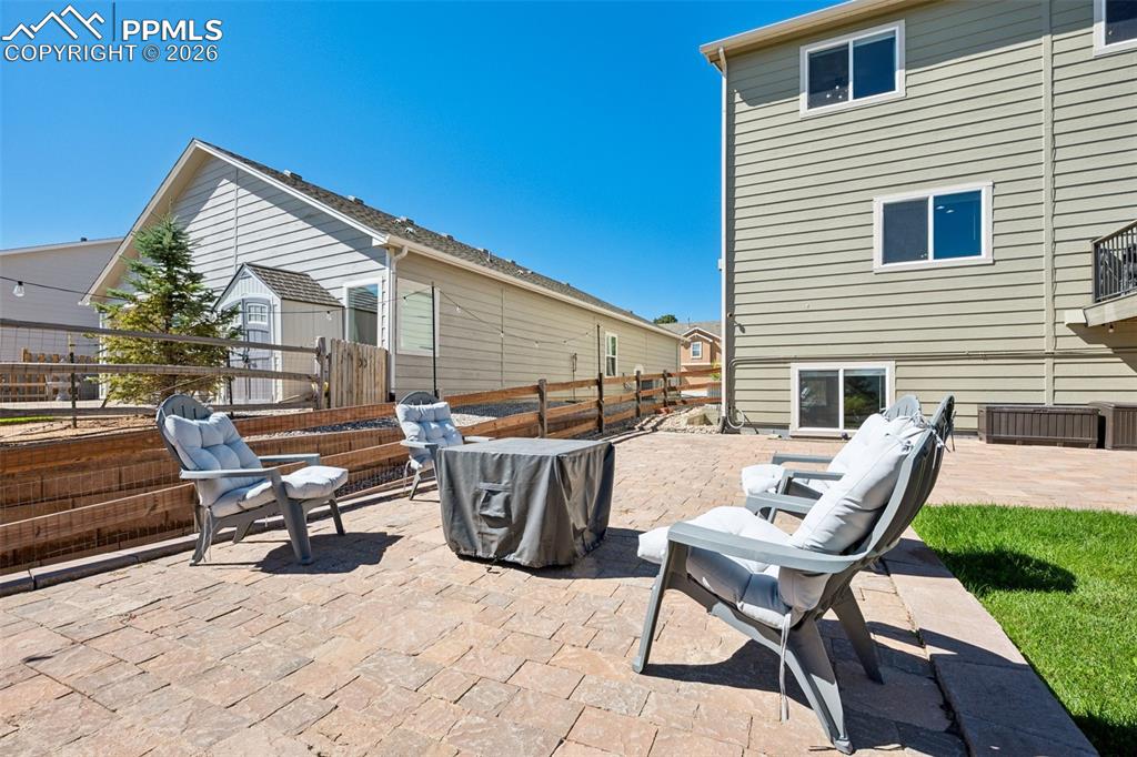 Image 38 of 50: Patio