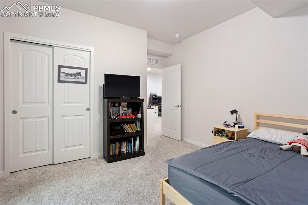 Image 25 of 41: Third bedroom