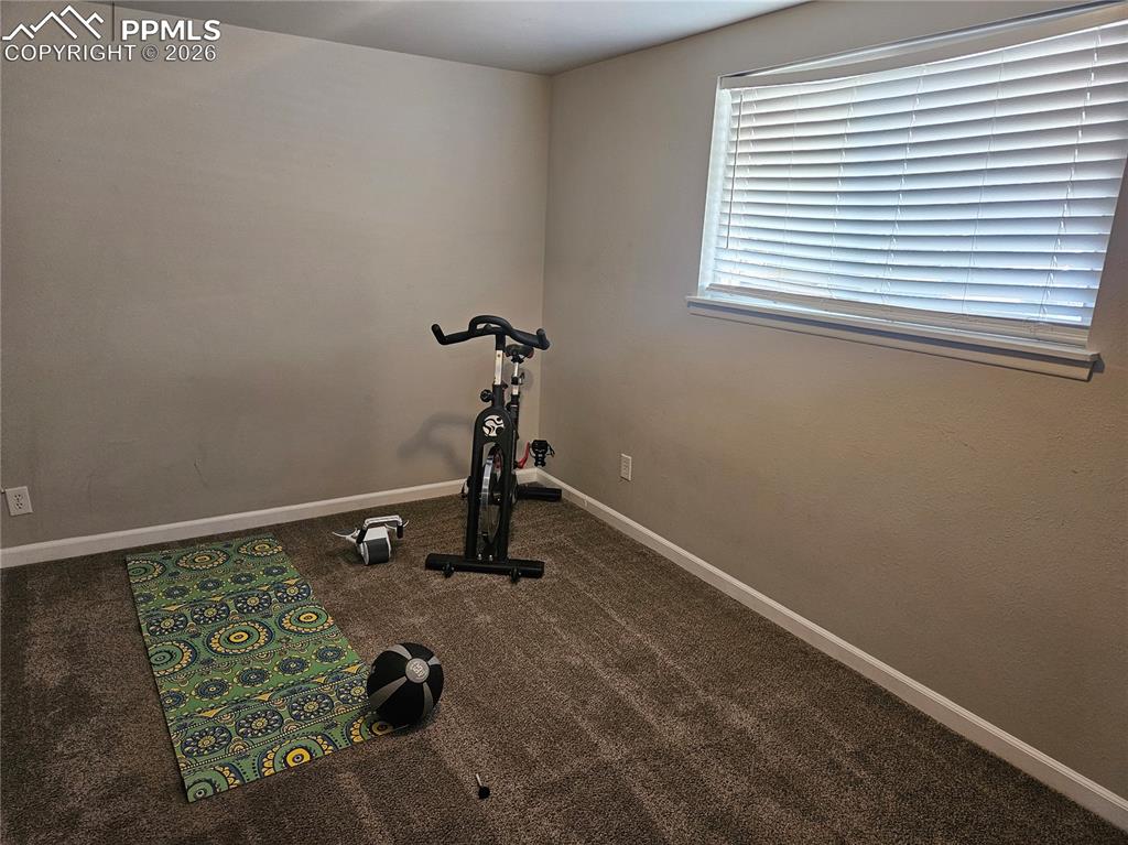 Image 12 of 13: Exercise Room
