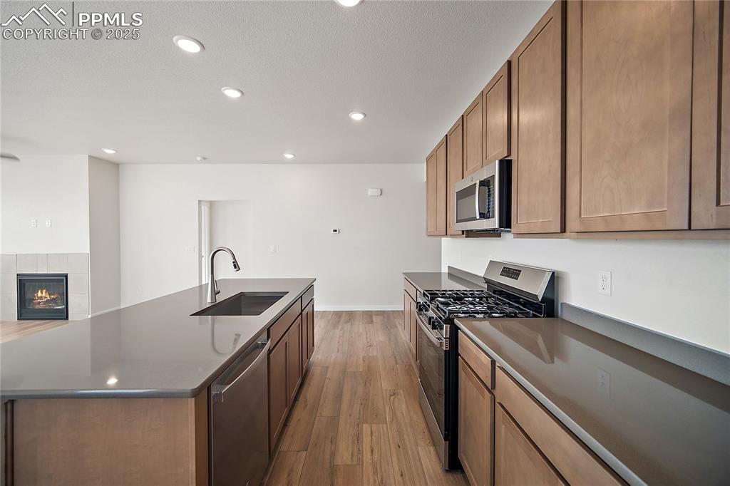 Image 13 of 38: Kitchen