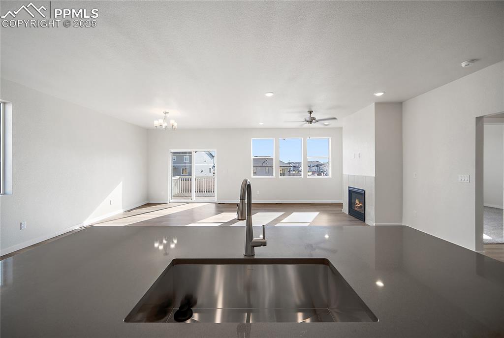 Image 14 of 38: Kitchen