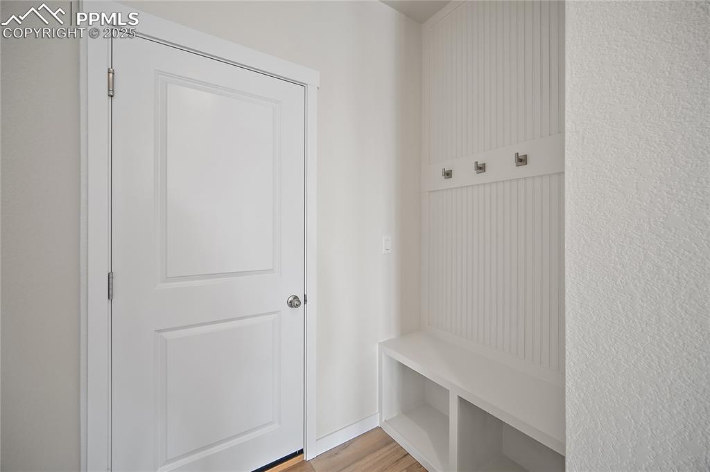 Image 16 of 38: Mud Room