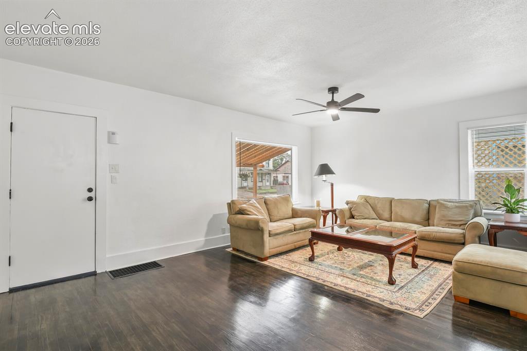 Image 14 of 47: Living Room