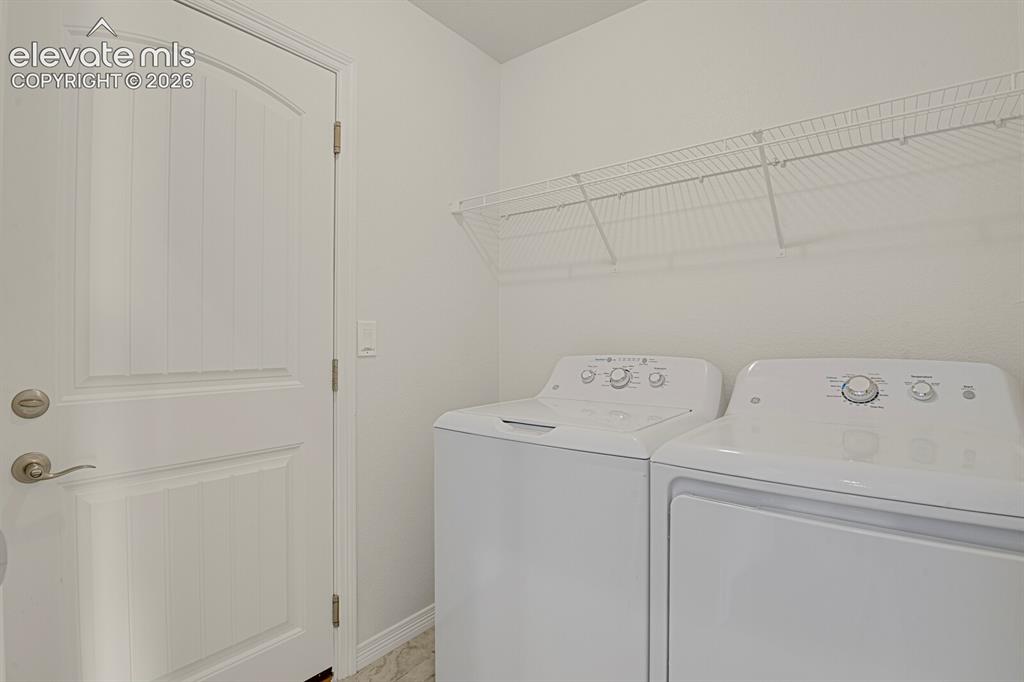 Image 13 of 18: Laundry