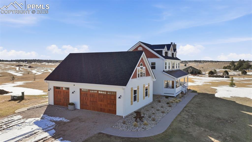 Image 4 of 46: Side of Structure