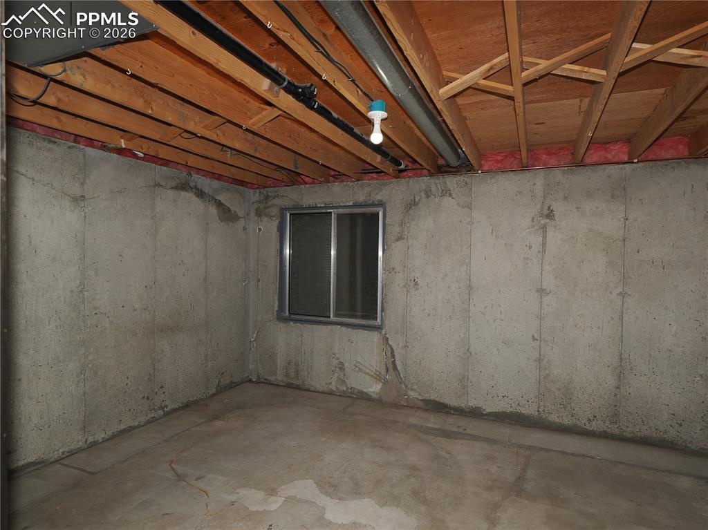 Image 15 of 35: Basement