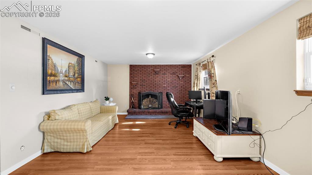 Image 25 of 38: Family Room