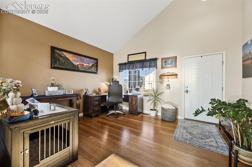 Image 8 of 35: Office