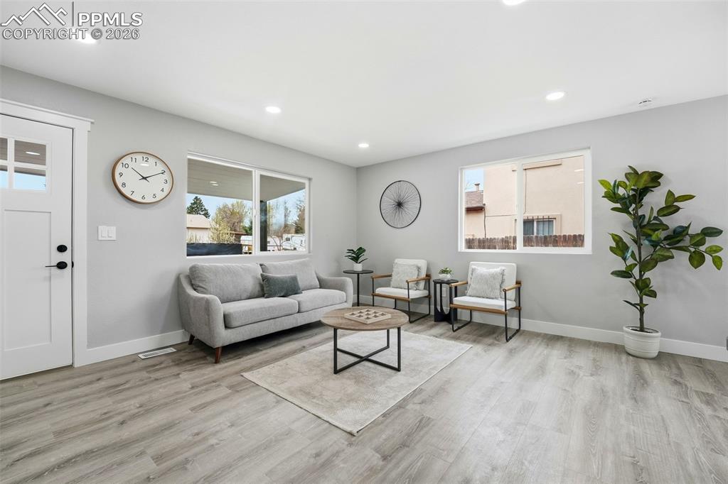 Image 7 of 33: Living Room