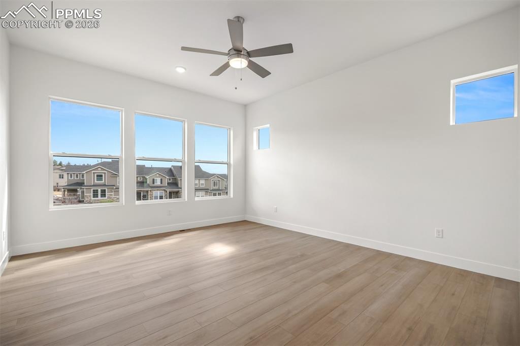 Image 25 of 44: Master Bedroom