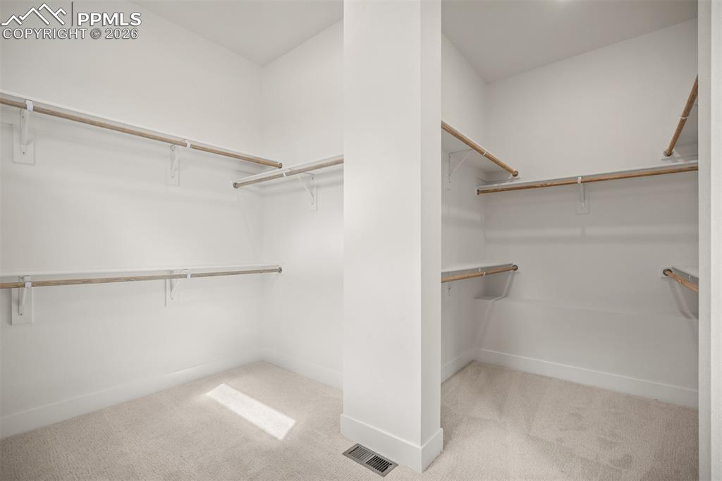 Image 30 of 44: Closet