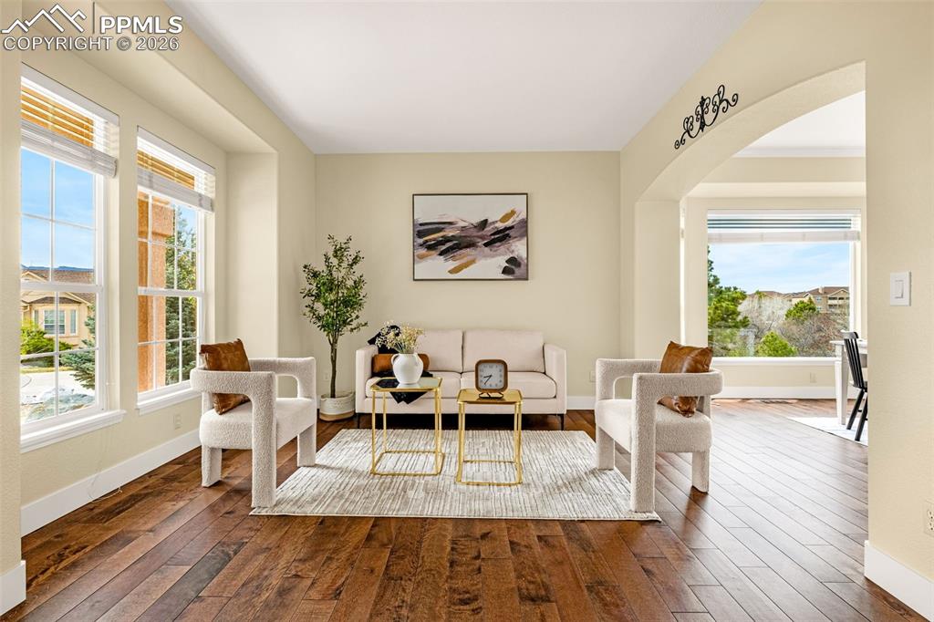 Image 3 of 43: Sitting Room