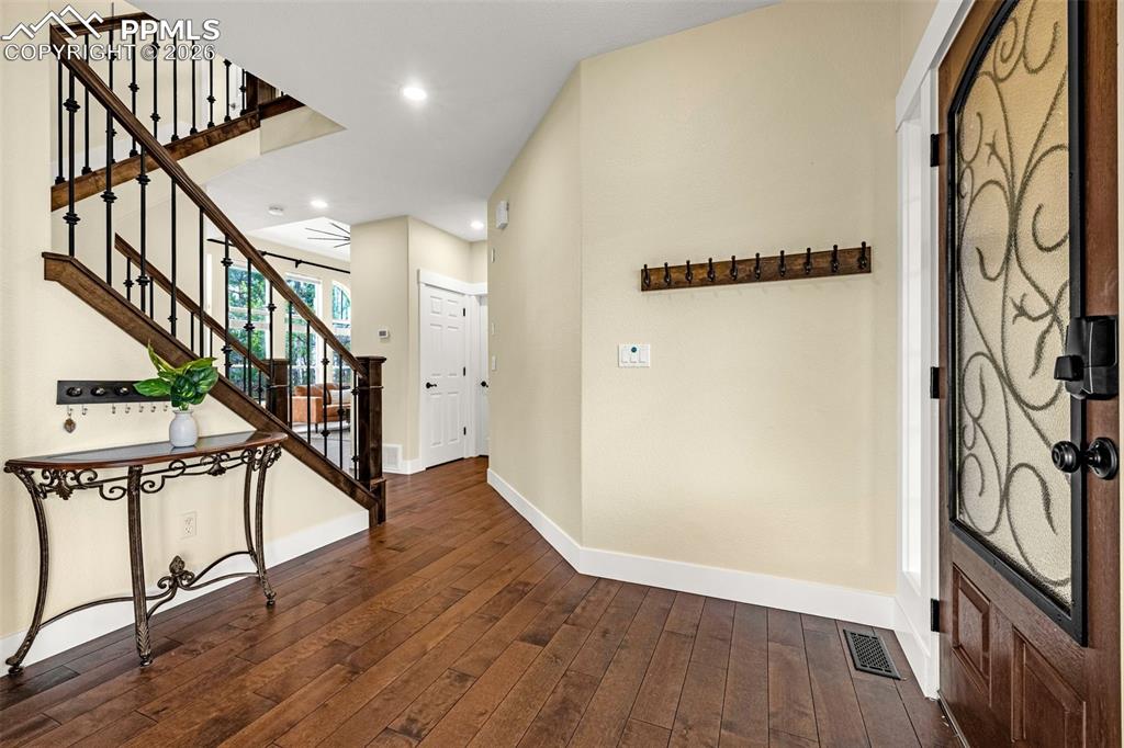 Image 6 of 43: Entry