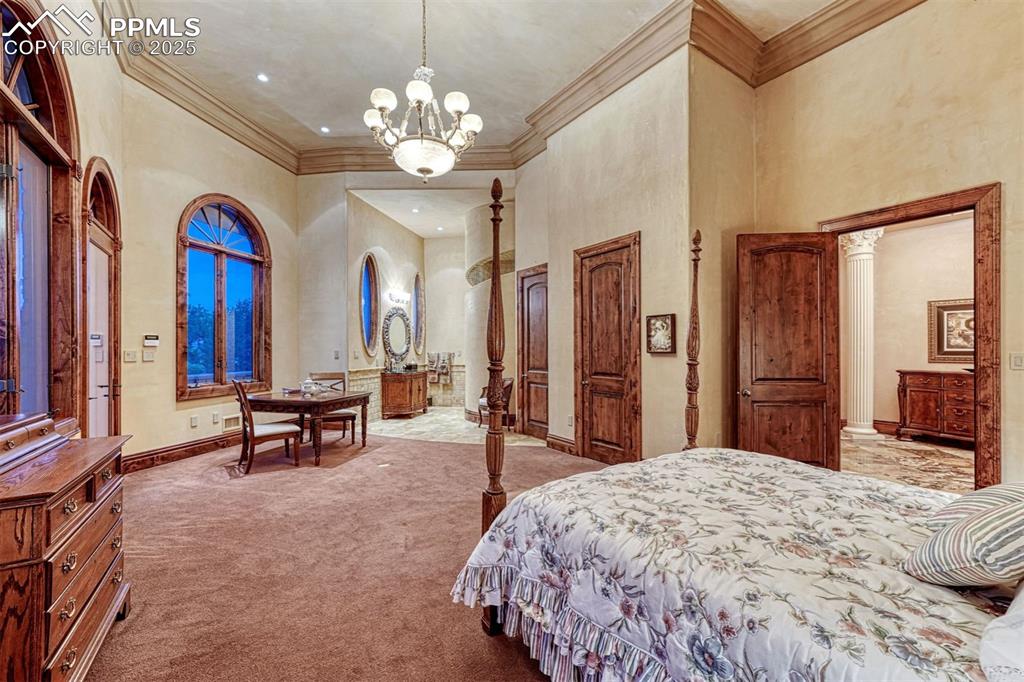 Image 37 of 50: Bedroom