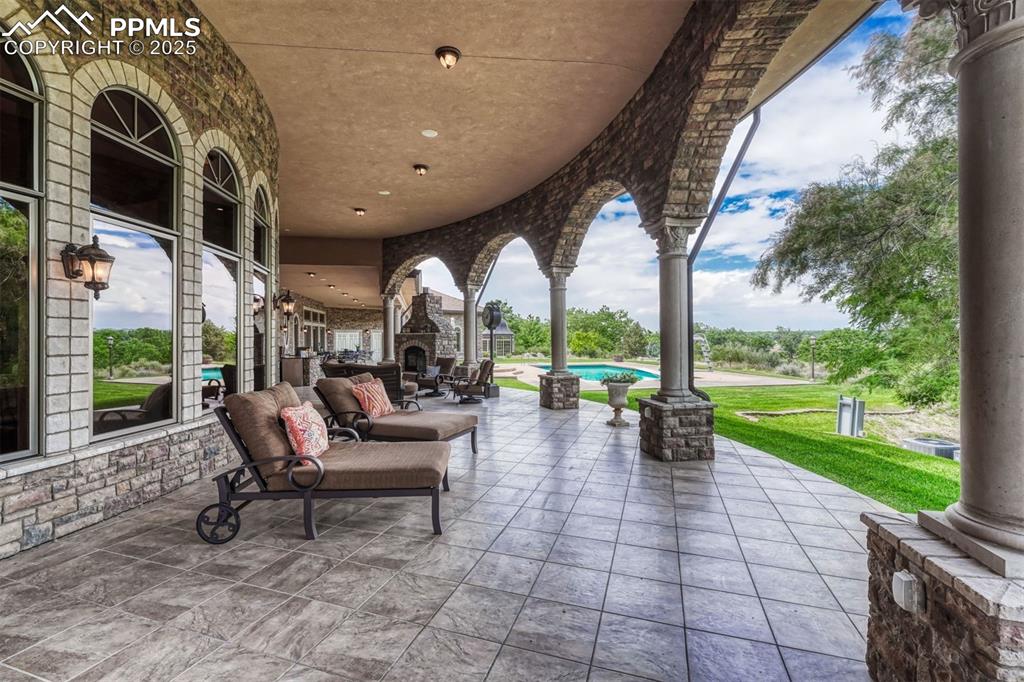 Image 46 of 50: Patio