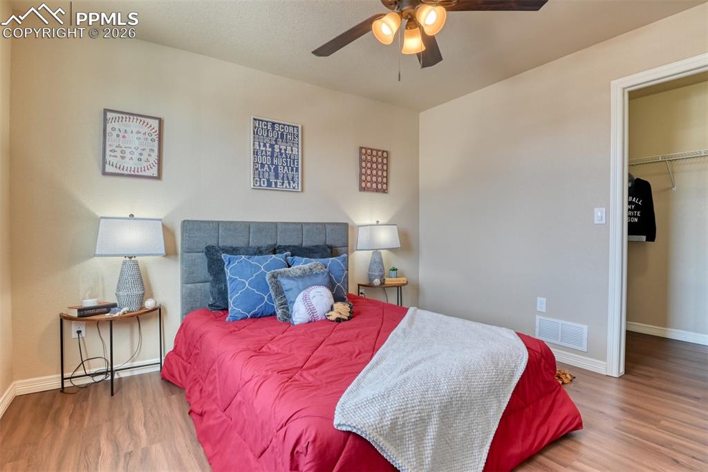 Image 28 of 48: Bedroom