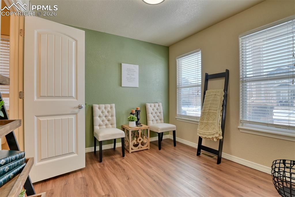 Image 6 of 48: Sitting Room